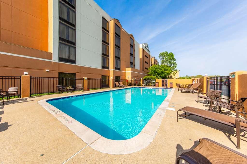 Hyatt Place Louisville-east 3*