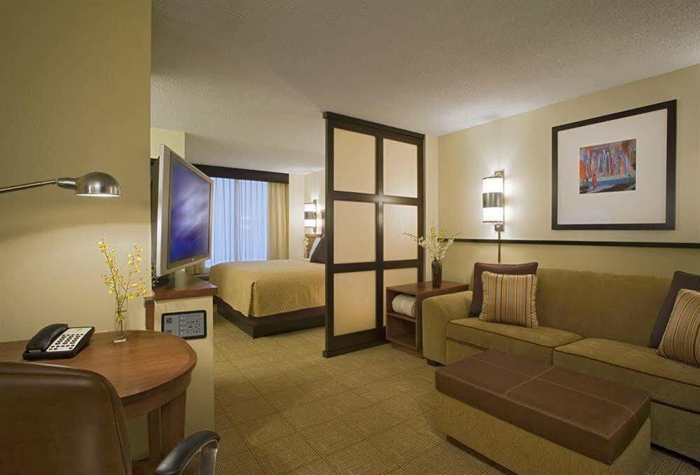 Hyatt Place Louisville-east Hotel